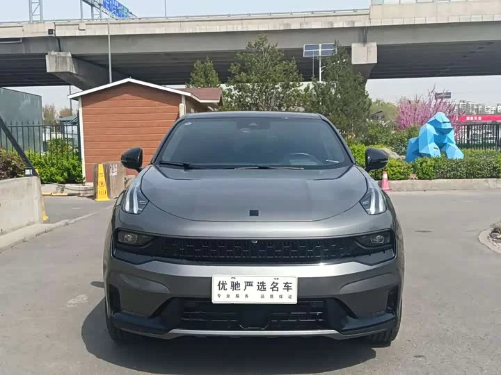 Lynk & Co 05