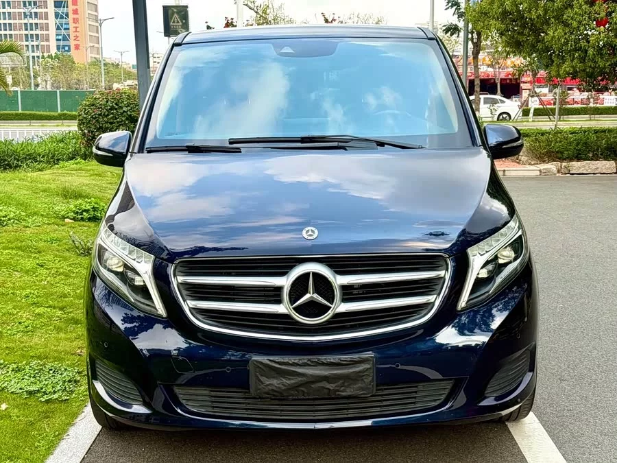 Mercedes Benz Class V