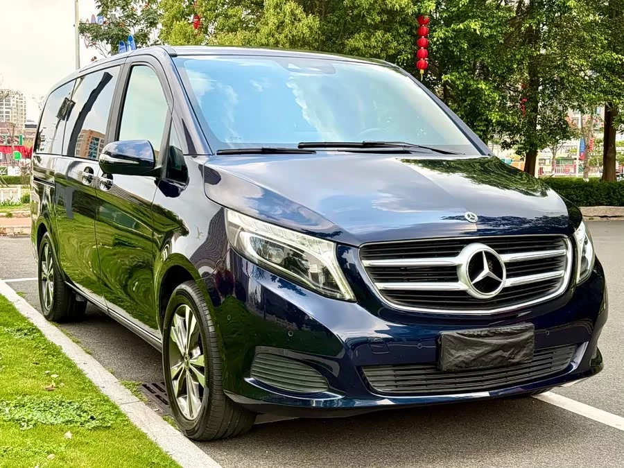 Mercedes Benz Class V