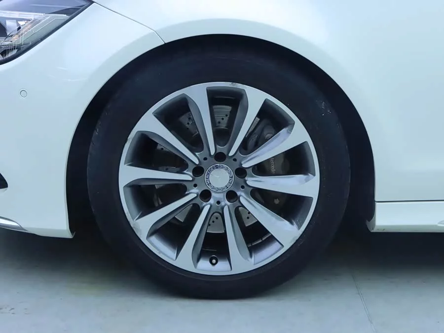 Mercedes Benz CLS
