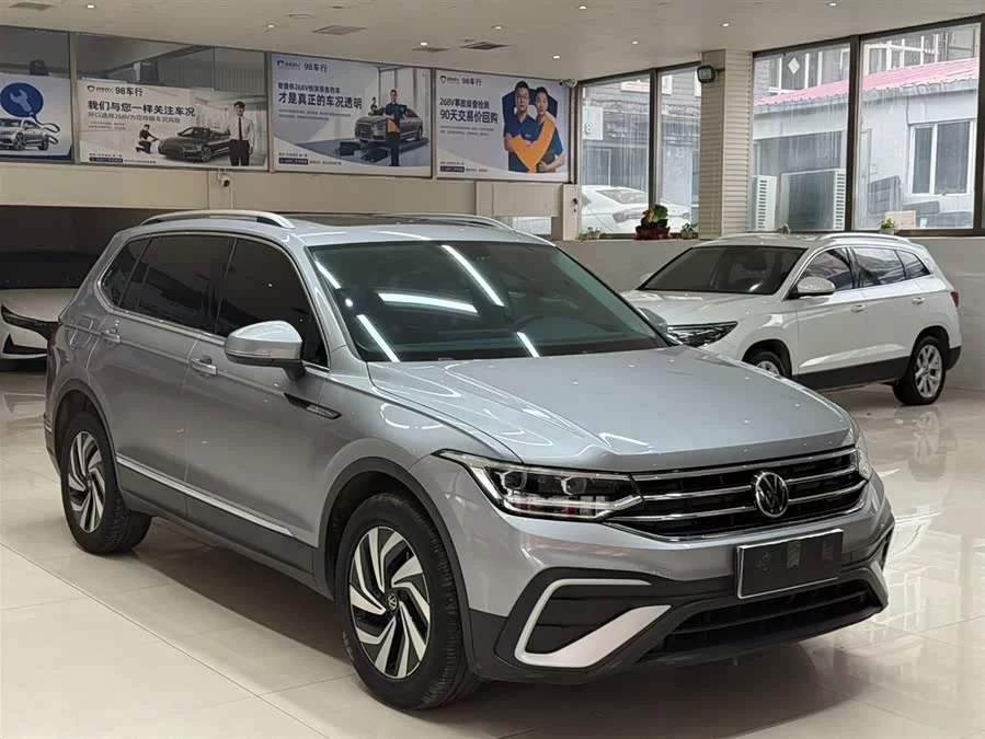 Volkswagen Tiguan L