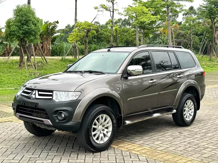 Mitsubishi Pajero Jinchang