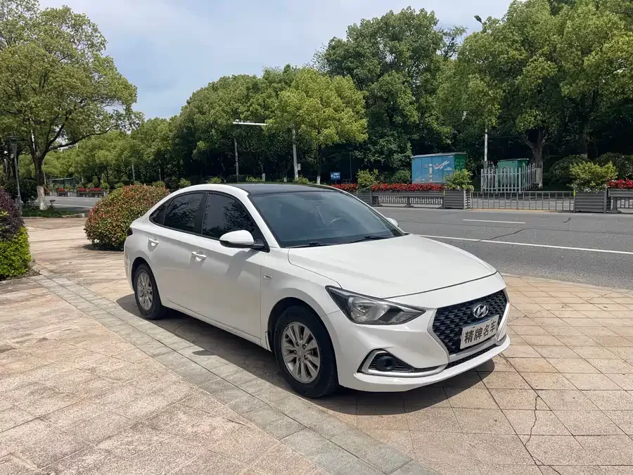 Hyundai Elantra / Celesta