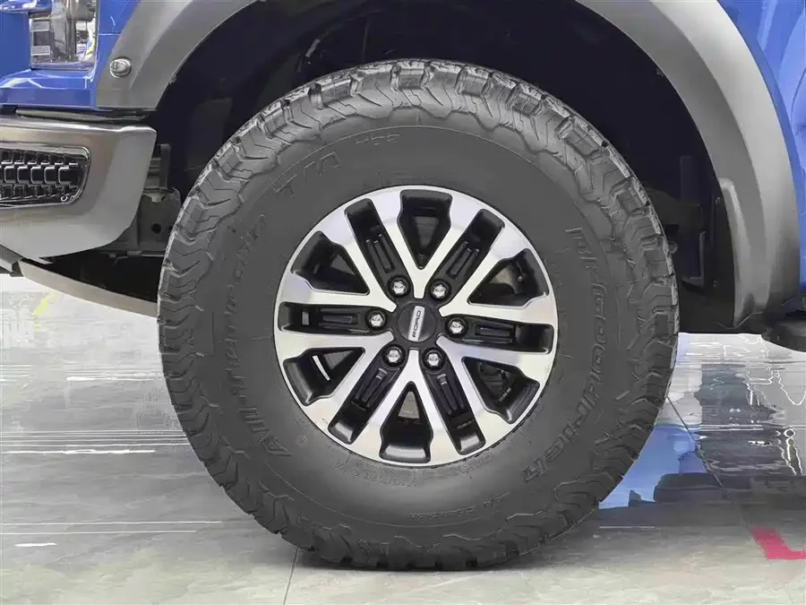 Ford F-150 Raptor