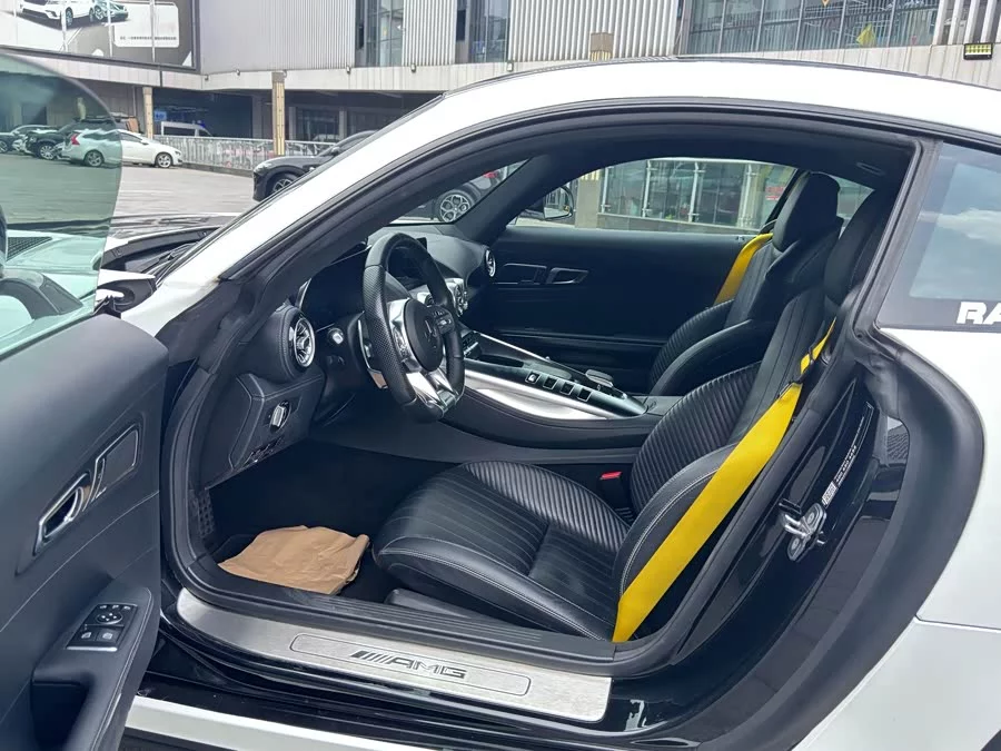 Mercedes Benz AMG GT