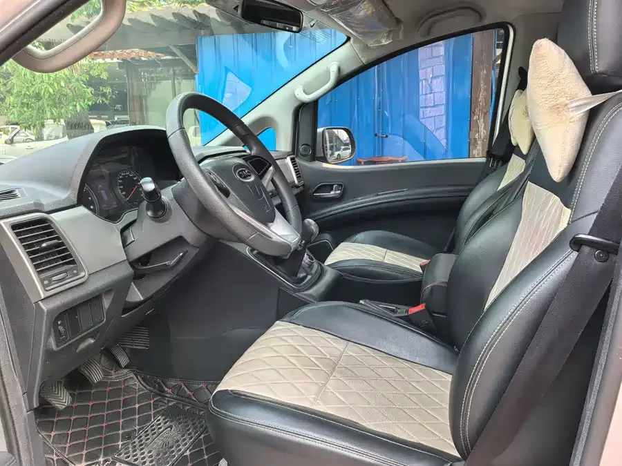 JAC Refine Ruifeng M4