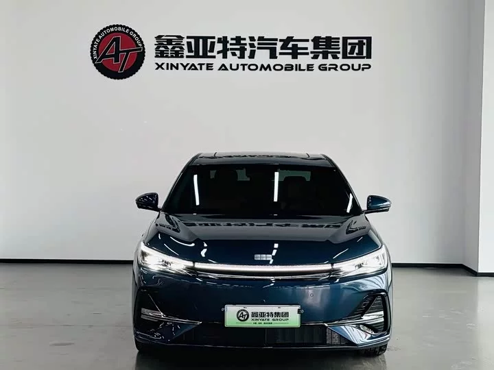 Geely Galaxy A7 EM
