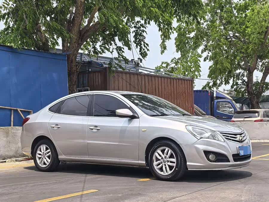 Hyundai Elantra / Celesta