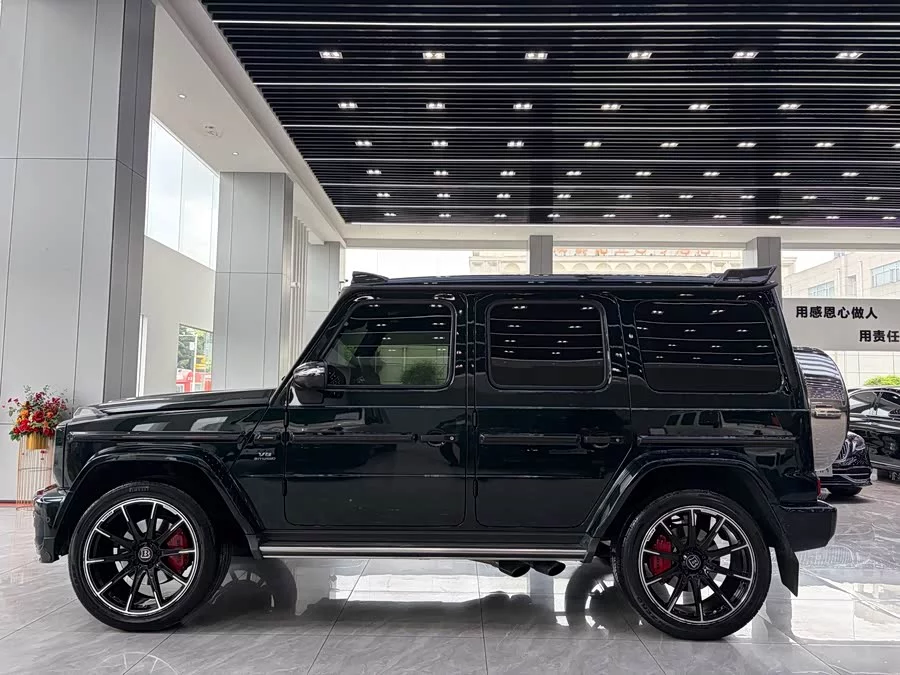 Mercedes Benz G-rated