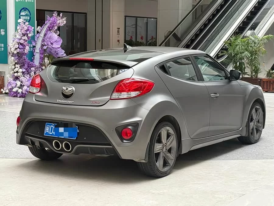 Hyundai Veloster