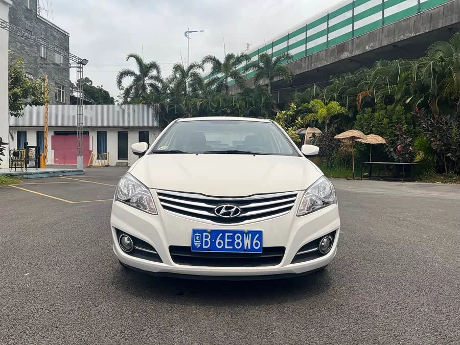 Hyundai Elantra / Celesta