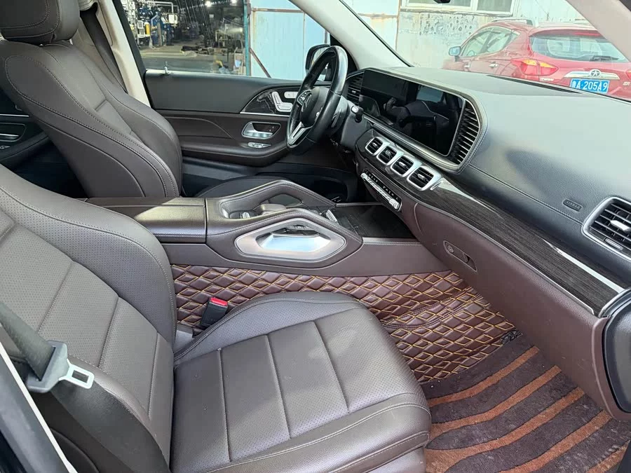Mercedes Benz GLE (Imported)
