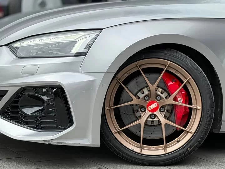 Audi S5