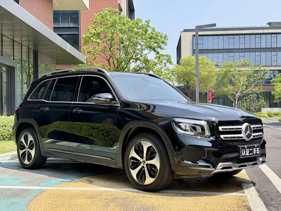 Mercedes Benz GLB