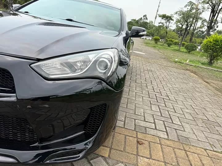 Hyundai Genesis-Coolpad