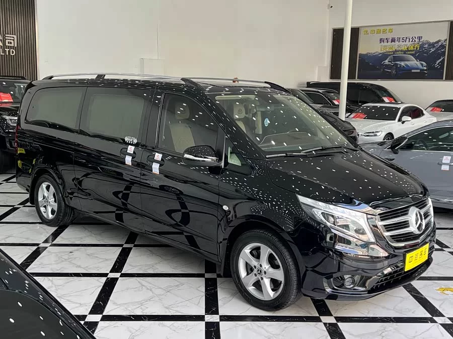 Mercedes Benz Vito