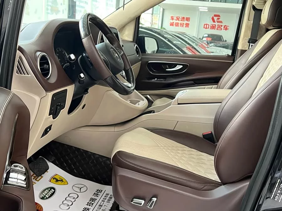 Mercedes Benz Vito
