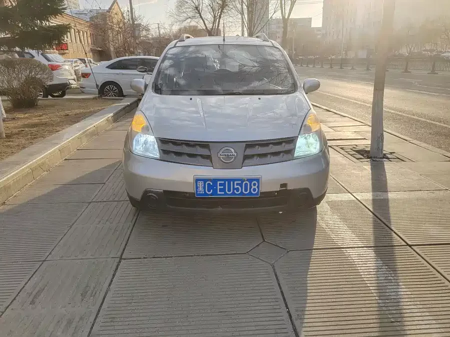 Nissan Livina