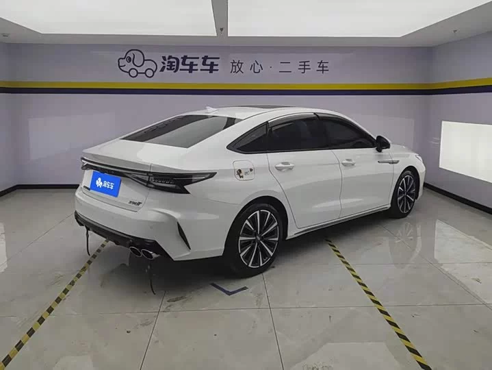 Chery Arrizo 8