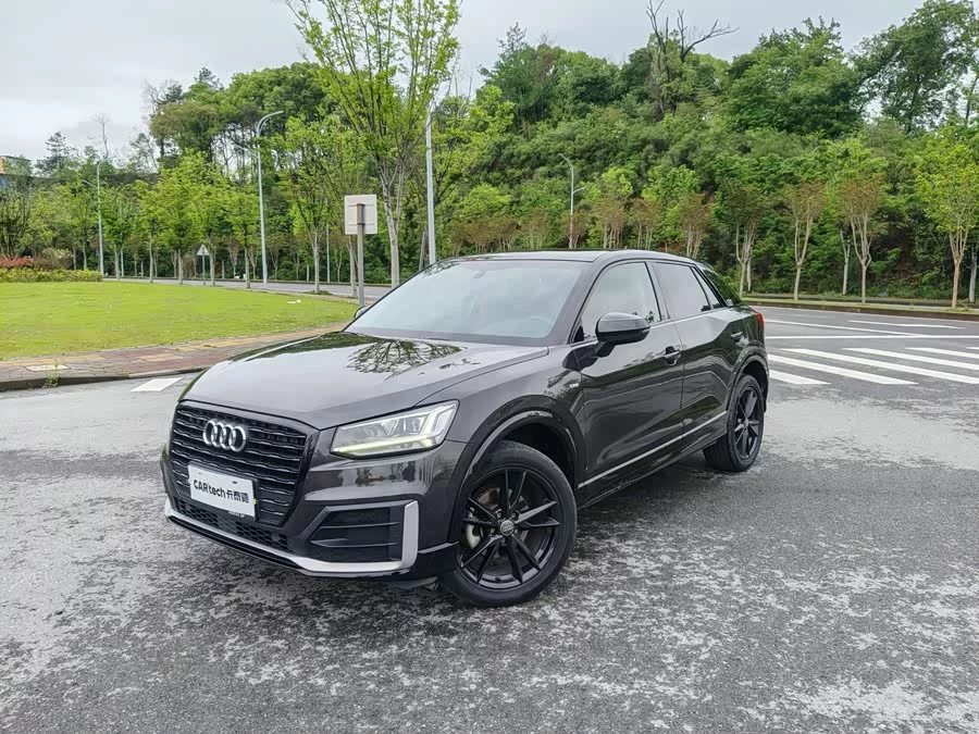 Audi Q2L