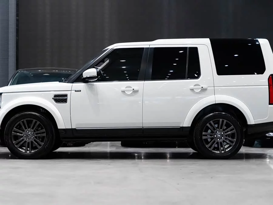 Land Rover finds