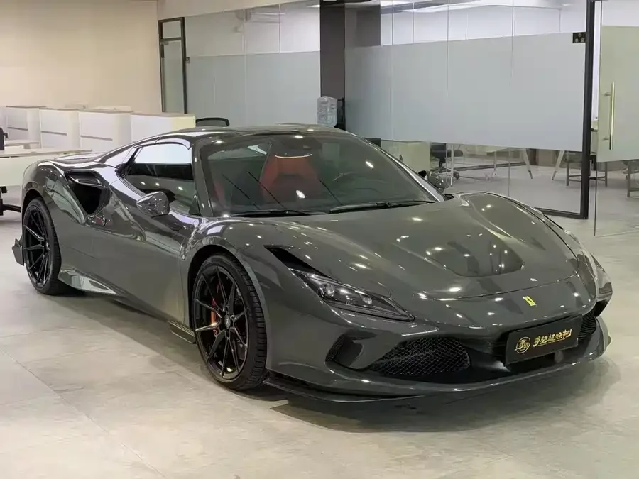 Ferrari F8