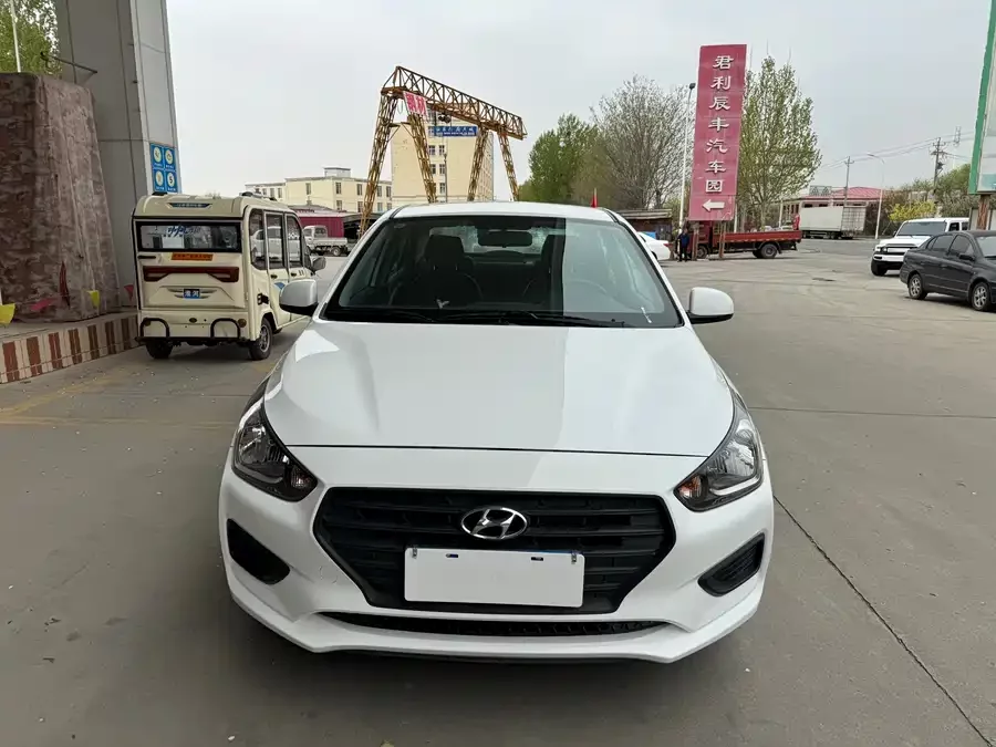 Hyundai Rena