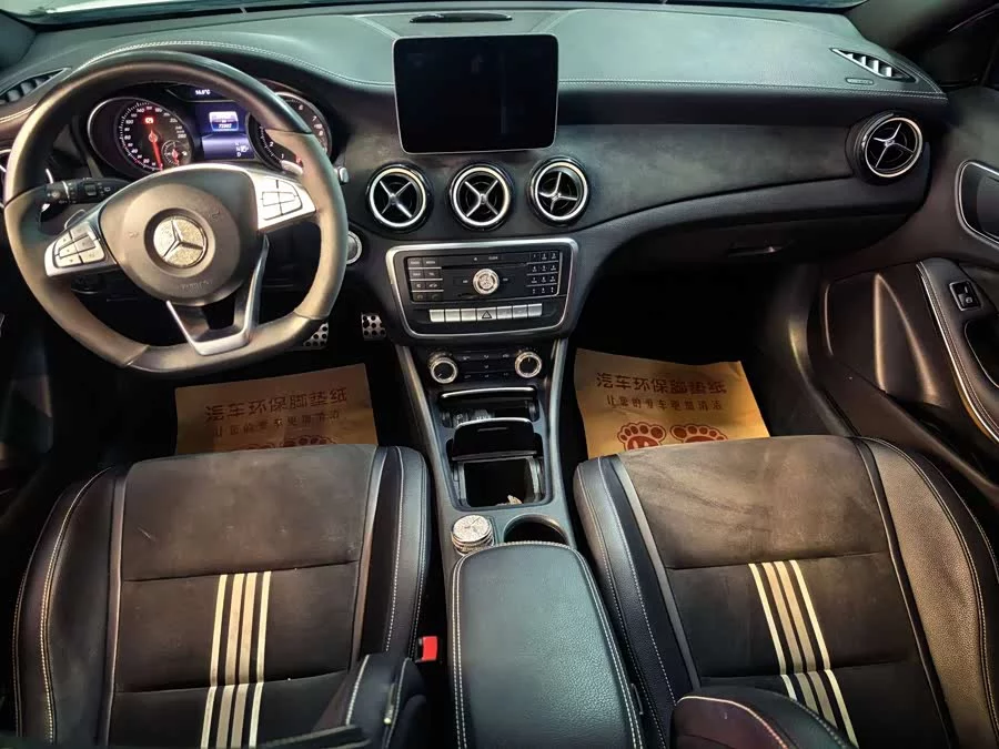 Mercedes Benz GLA