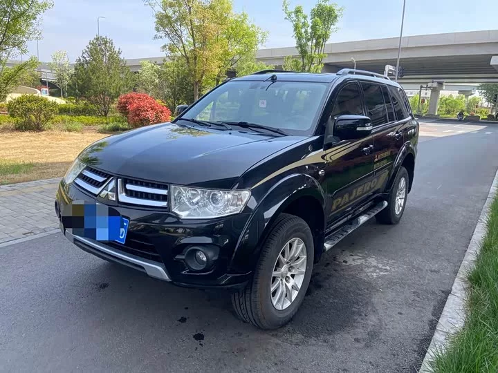 Mitsubishi Pajero Jinchang