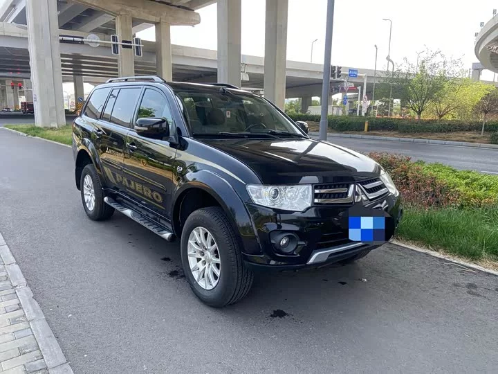 Mitsubishi Pajero Jinchang