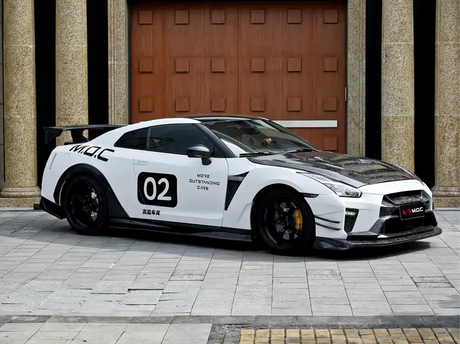 Nissan GT-R