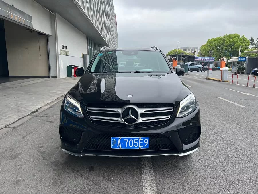 Mercedes Benz GLE (Imported)