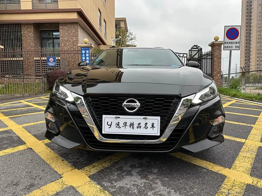 Nissan Teana
