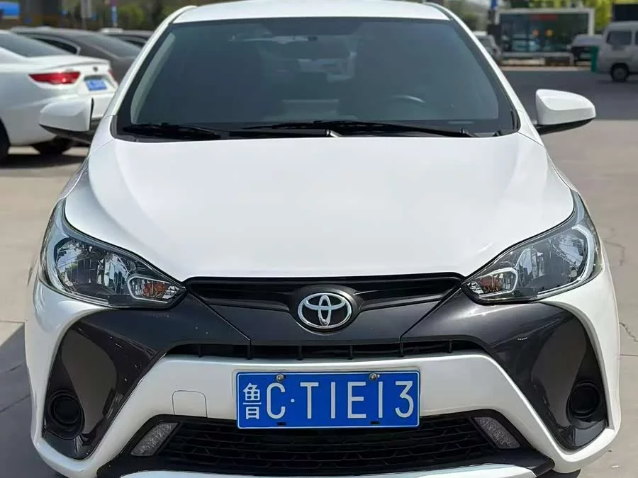 Toyota YARiS L