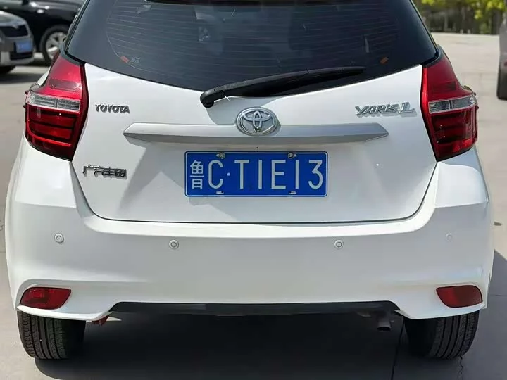 Toyota Yaris L