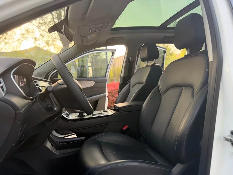 Roewe RX5