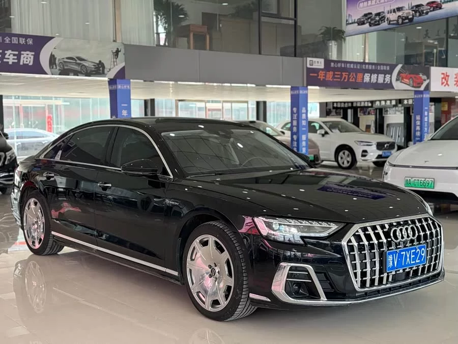 Audi A8