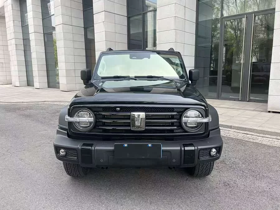 TANK 300