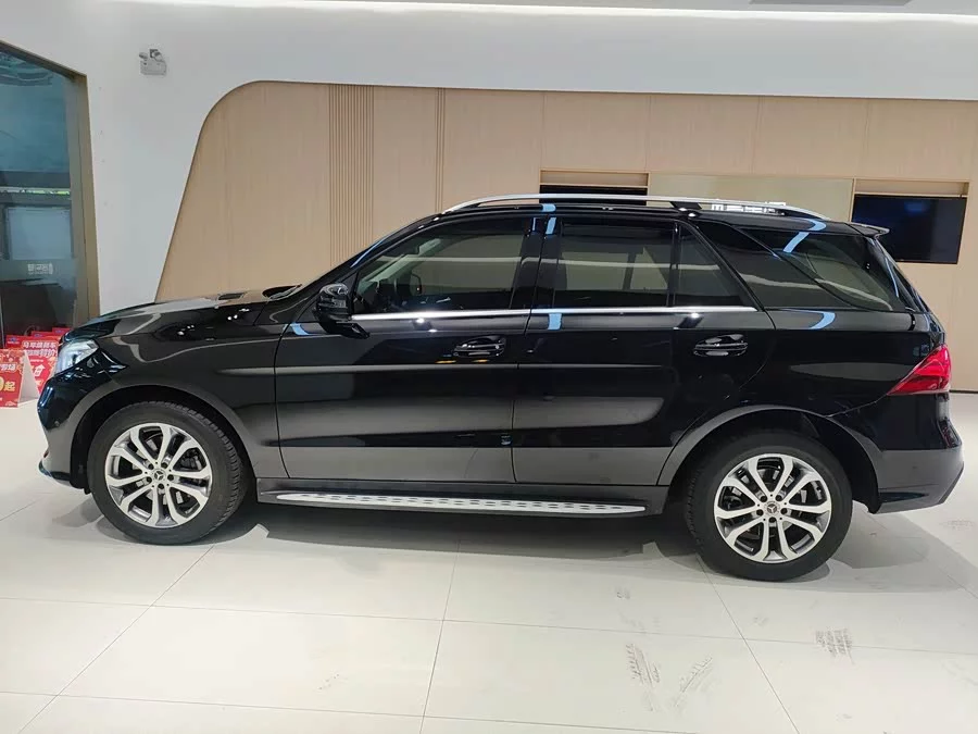 Mercedes Benz GLE (Imported)
