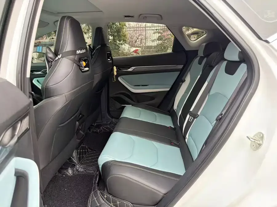 Geely Emgrand S