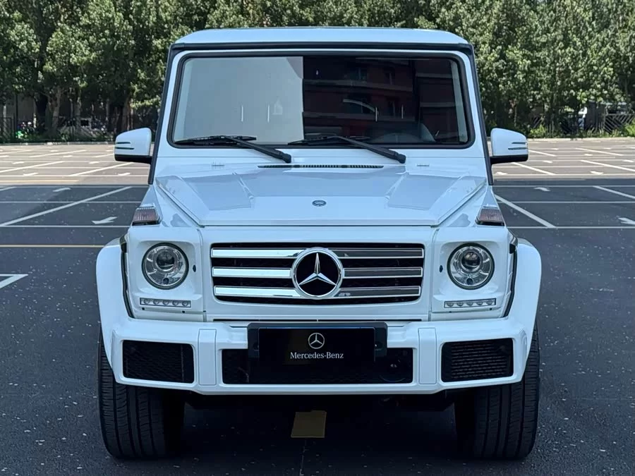 Mercedes Benz G-rated