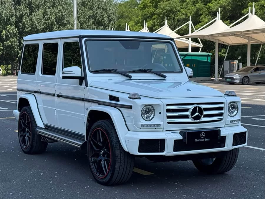 Mercedes Benz G-rated