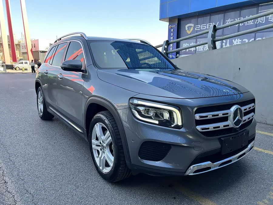 Mercedes Benz GLB