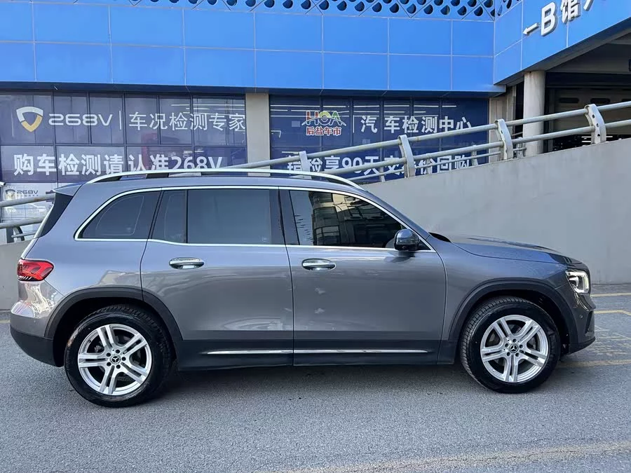 Mercedes Benz GLB