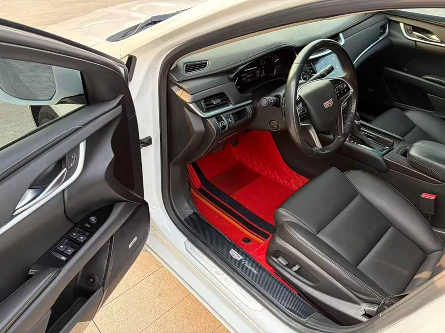Cadillac XTS