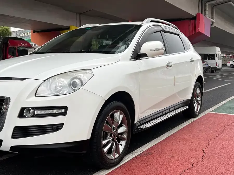 Luxgen U7 SUV
