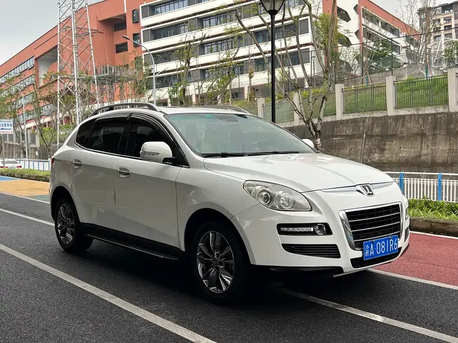 Luxgen U7 SUV