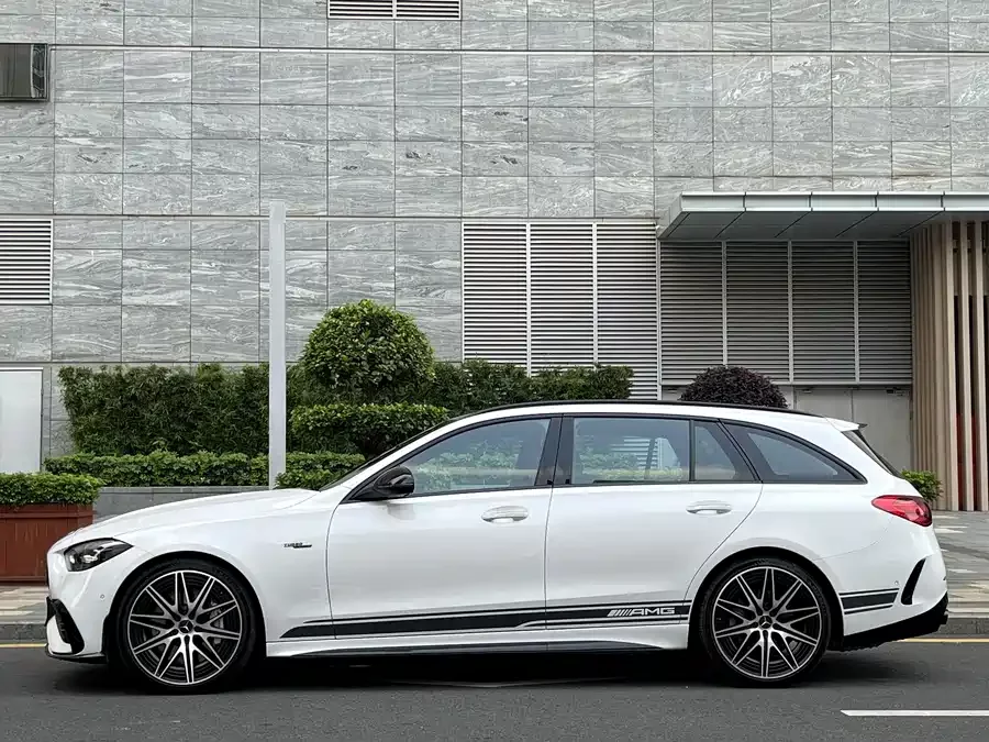 Mercedes Benz C-Class AMG