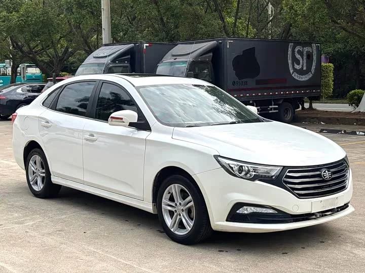 FAW Besturn B30