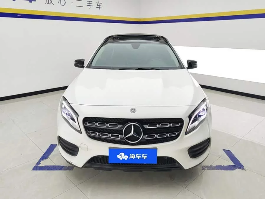 Mercedes Benz GLA